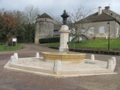 fontaine Salmaise